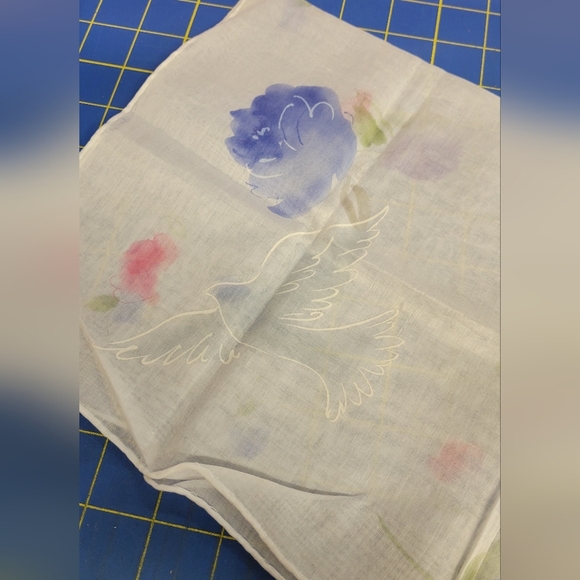 Nina Ricci Floral 18" Head Scarf - Picture 4 of 7